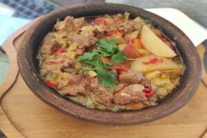 Takmičenje novinara u kuhanju bosanskog lonca na ljekovitim Termama Gračanica